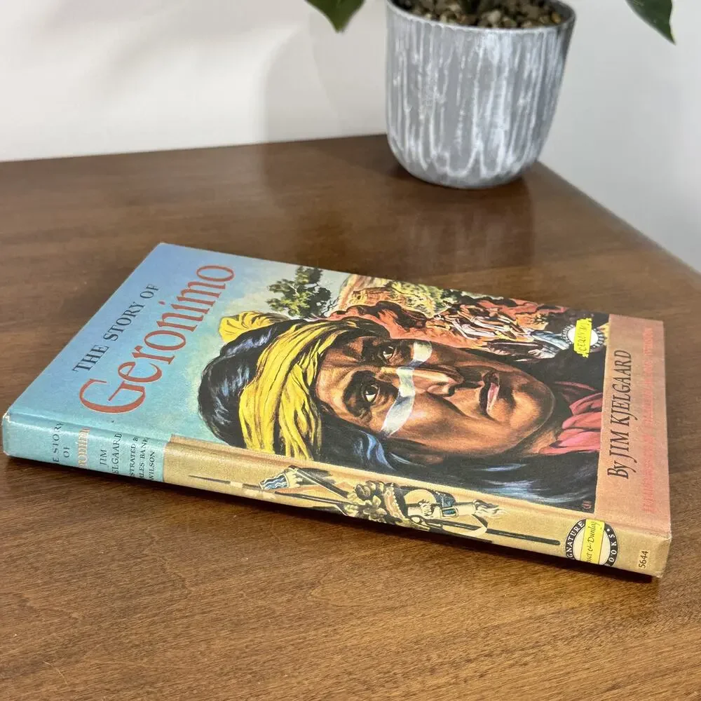 The Story of Geronimo by Jim Kjelgaard 1958 Grosset & Dunlap Signature Book HC